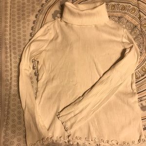 Old Navy Cropped Ruffled Turtleneck